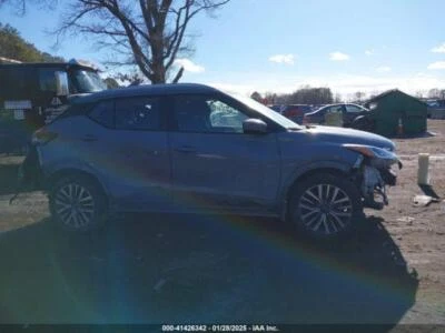 Used Rear Spoiler fits: 2022 Nissan Kicks S Rear Grade A Foto 1 de 4