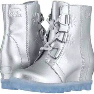 NEW DISNEY X SOREL YOUTH JOAN OF ARCTIC WEDGE FROZEN BOOTS SIZE 4K OR 5K - Picture 1 of 12