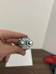 Clip de cuerda de alambre de 1/4"" Chicago Hardware - Imagen 1 de 2