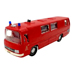 1:87 Mercedes-Benz O 302 Bus ELW 3 Berlin alt Beliner Feuerwehr H0 Modell - Bild 1 von 3