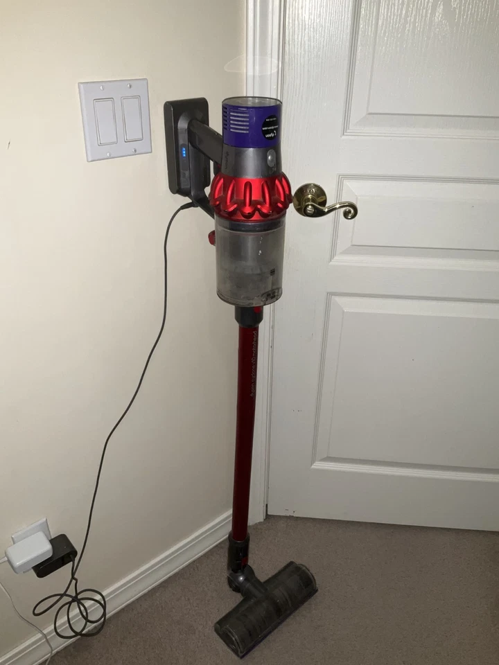 Dyson Cyclone V10 Motorhead - New Battery, Charger, Docking Port, Attachments - Image 1 of 2