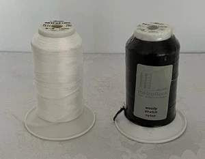 Hilo Mettler Serger Metroflock nailon lanudo • Conos hechos en Suiza BLANCO Y NEGRO - Imagen 1 de 2