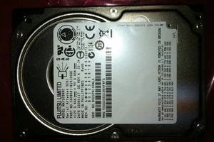 Lot of 8 Fujitsu MAY2036RC 36GB 10K 2.5" SAS Server Hard Disk Drives - Picture 1 of 1