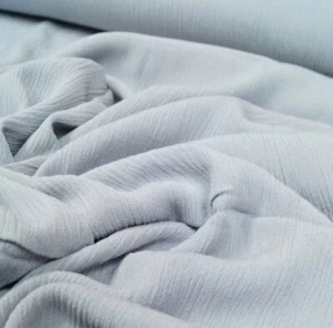 Krepp Chiffon Viskose Polyester Mischung hellgrau 5m Stoff Paket - Bild 1 von 2