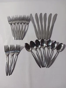 Wm Rogers Royal Bouquet International Silver 22 Pc Flatware Set - Picture 1 of 8