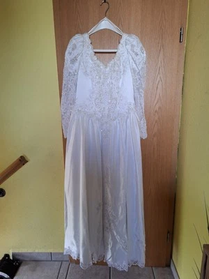 Brautkleid / Hochzeitskleid A-Linie weiß Größe 40 bodenlang Schleppe, Corsage - Bild 1 von 4