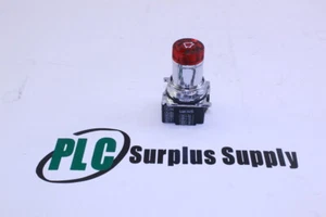 Cutler-Hammer 10250T/91000T Illuminated Red Push Button - Picture 1 of 5