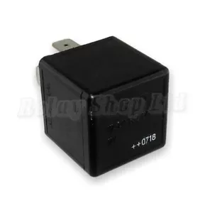 350-Chevrolet Daewoo /05-15 Multi-Use Black 4-Pin Relay V23134-B52-C642 12V Tyco - Picture 1 of 5