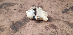 MAZDA MX5 IGNITION SWITCH (MK2 1997 - 2005) 1999 2000 01 02 03 04 1998 - Picture 1 of 1