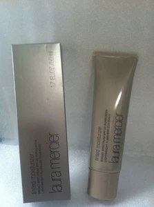 Laura Mercier Tinted Moisturizer Broad Spectrum SPF 20 - Walnut 1.7oz (50ml) - Picture 1 of 1