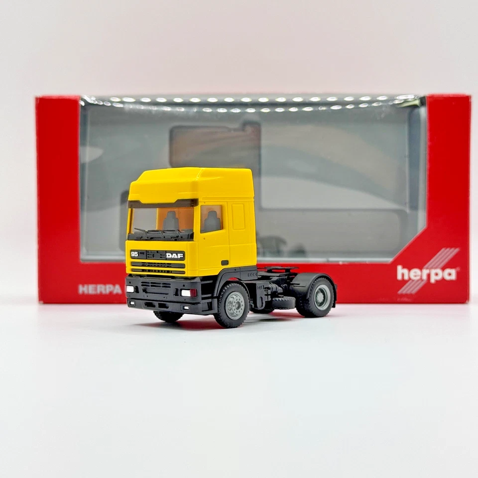 DAF 95 XF 4x2 Truck Tractor Yellow | Herpa 1:87 (H0) | Original Box - Image 1 of 4