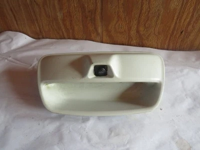 Lanzamiento de escotilla Nissan Leaf 13-17 con cámara trasera Foto 1 de 4