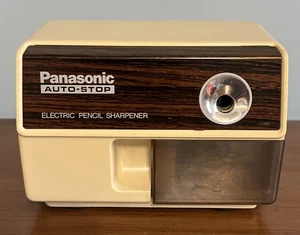 Sacapuntas Eléctrico Panasonic Parada Automática De Colección KP110 Probado y Funcionando - Imagen 1 de 10