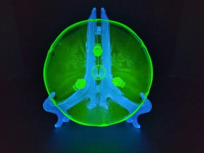 Vtg Depression Green Uranium Raised Platter 10” Vaseline Footed - Image 1 of 4
