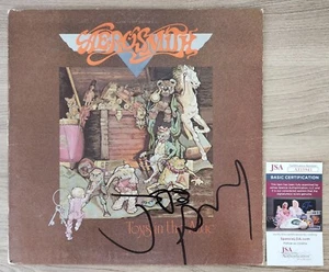 Joe Perry signiert Aerosmith - Toys In The Attic Vinyl Schallplatte Rock'n'Roll HOF JSA - Bild 1 von 2