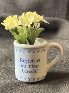 Vintage Enesco Tasse mit Blumen Freue dich im Herrn 1988 - Bild 1 von 6