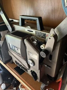 Eiki Slim Line 16mm Projector - Picture 1 of 4