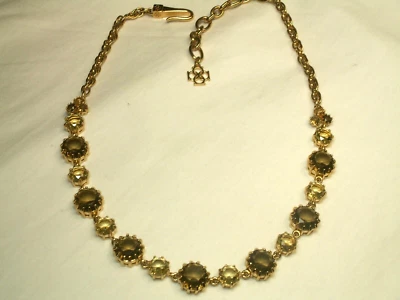 ...ANN TAYLOR...Colar Acílico Lucite Tom Dourado, Marrom Claro e Amarelo... - Imagem 1 de 4