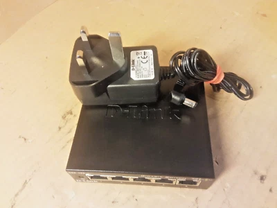 D-Link 5-Port Gigabit Unmanaged Switch +PSU - Image 1 of 4