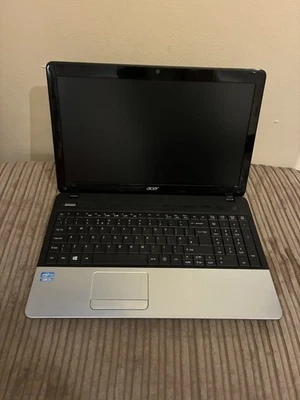 Fast Laptop - Windows 11 - 4GB RAM - 128GB SSD - Core Intel i3 - MS Office  - Image 1 of 2