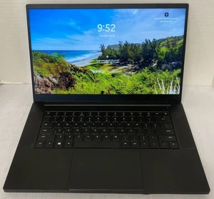 Razer Blade 15 15.6" i7-8750H 2.2GHz 16GB RAM 256GB SSD GeForce GTX 1060 - Imagen 1 de 12