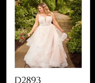 Never Worn Wedding Dress Size 16 - Image 1 of 4