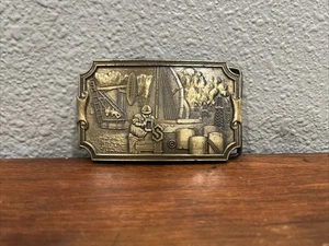 SUPERIOR CASING CREWS, INC. OILFIELD PUMPING UNIT BUCKLE 1970s - Picture 1 of 3
