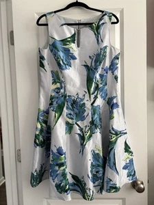 Dress Barn Blue and Green Floral Midi Dress Size 16 Pre-Owned - Picture 1 of 2