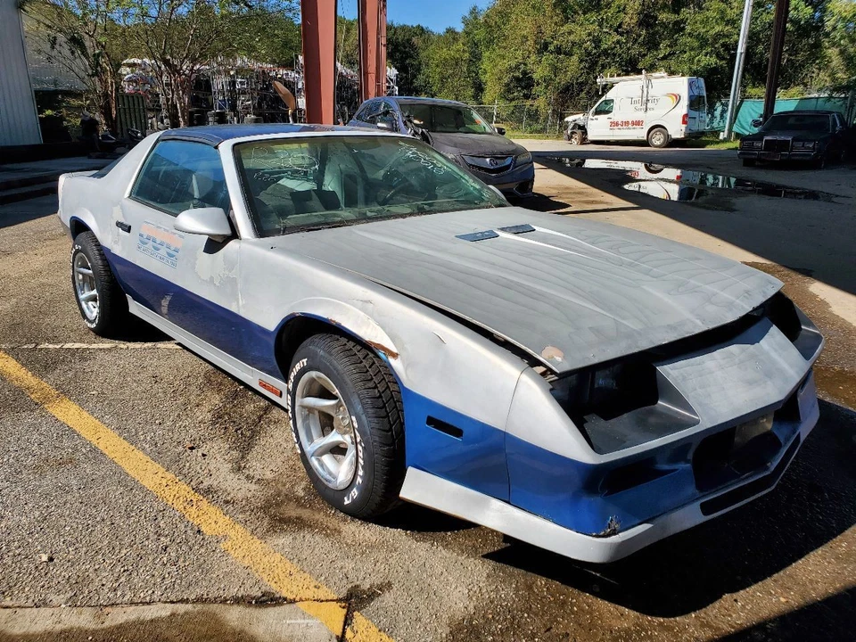 1982 Chevrolet Camaro OEM Ac Compressor 5 3/4" Pulley 1131198 - Image 1 of 4