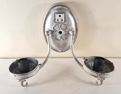 Aplique de pared de metal accesorio de pared 2 luces toma de corriente margarita floral Kichler Foto 1 de 4