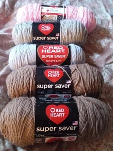 5 madejas corazón rojo hilo súper ahorrador rosa gris y marrón - Imagen 1 de 9