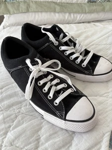 Converse CHUCK TAYLOR All Star Low Top Unisex Canvas Sneakers 9.5 W. 11.5 mens - Picture 1 of 5