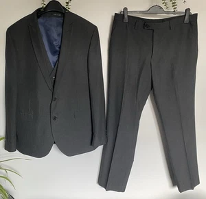 Next - Tuta grigia uomo 3 pezzi giacca vita cappotto e pantaloni nuova - Foto 1 di 24