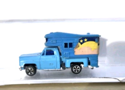 Camioneta Chevy Step Side con cámper Kidco Foto 1 de 4