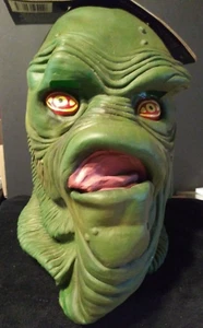Creature From the Black Lagoon/Universal Monsters/ Adult Mask/1997 /Pre-owned. - Picture 1 of 10