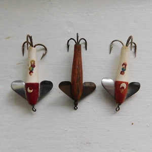 THREE VINTAGE WOODEN AND METAL DEVON MINI MINNOWS - Picture 1 of 4