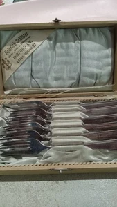 Vintage German antique 6 fork set with Satin box Heinrich Schluter Silverplate - Picture 1 of 2