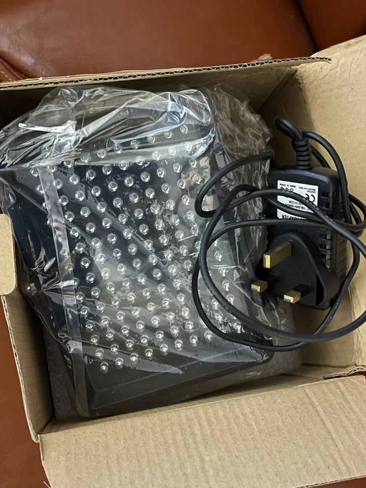 Lámpara iluminadora infrarroja IR 30W 12V visión nocturna reflector de seguridad para CCTV Foto 1 de 1