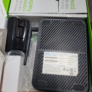 ZyXel PK5000 Modem Wireless WiFi Router Quest without accessories - Picture 1 of 2