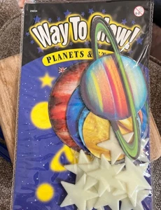 Planeten und Sterne leuchten "Way To glow" - Bild 1 von 2