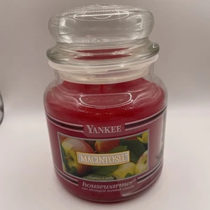 Yankee Candle Macintosh Housewarmer Black Band Candle 14.5 oz - Picture 1 of 3