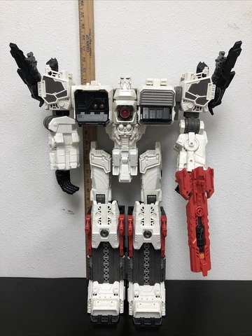 Hasbro Transformers Generations Titan Metroplex Autobot Figure 22” Incomplete Cover