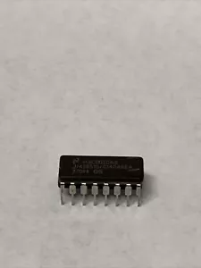 MICROCIRCUITO JM38510/01404BEA - Imagen 1 de 2