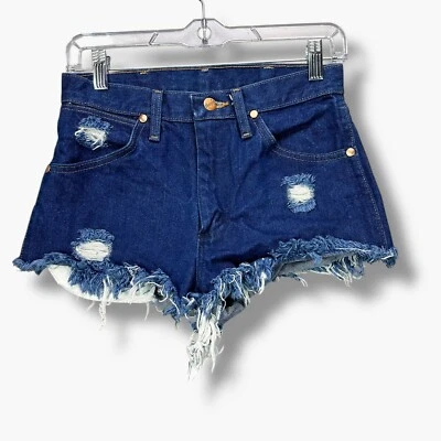 Pantalones Cortos de Jean Wrangler De Colección Cortados Extremos Deshilachados Talla: 27"" Cintura Daisy Dukes Foto 1 de 4
