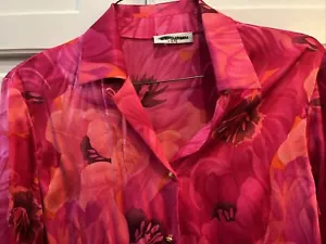 St. John Collection size 6 Pink Silk Floral Print Blouse Top Vibrant! Stretch! - Picture 1 of 8
