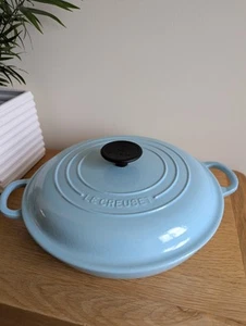 Le Creuset Oval Shallow Casserole Dish Dutch Oven Baby Blue 26cm Cast Iron - Picture 1 of 5