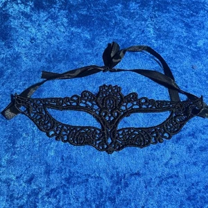 Sexy Masquerade Mask Cosplay Halloween Black Lace Eye Mask - Picture 1 of 2
