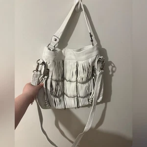 B. Makowksy White Fringe Shoulder Bag hobo nwts purse - Picture 1 of 6