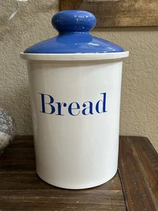 Vintage Melba Staffs England Ceramic Bread Keeper 13"x8" Blue Lid Cottagecore - Picture 1 of 10