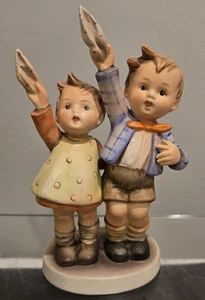 Vintage Goebel Hummel "Winking Goodbye" #153/0, TMK-3, 5-3/4" - Bild 1 von 6